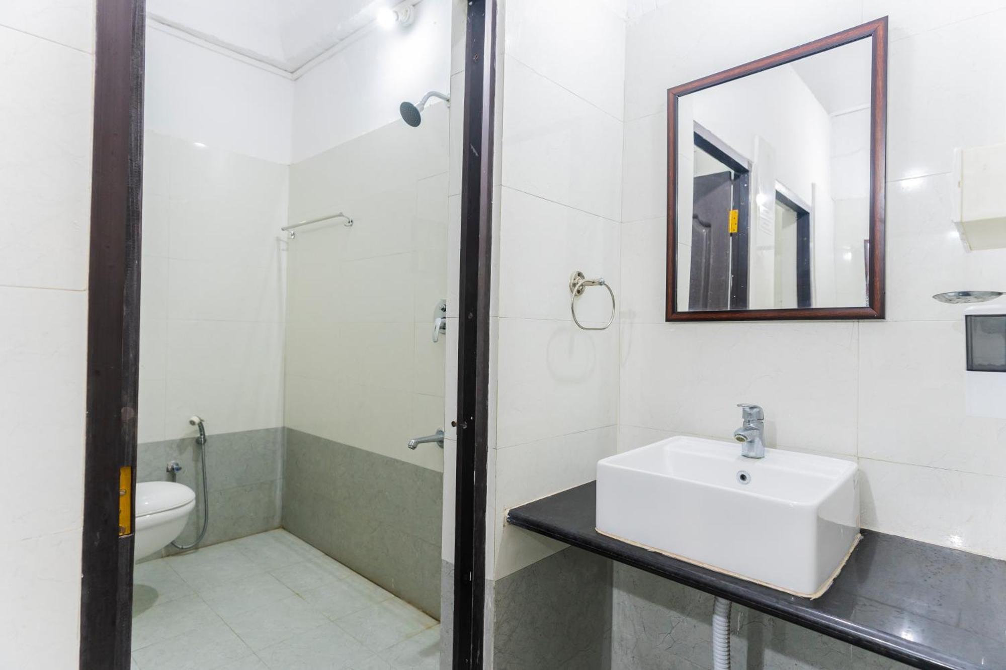 Kalyan Villa Homestay อุเดเปอร์ ภายนอก รูปภาพ