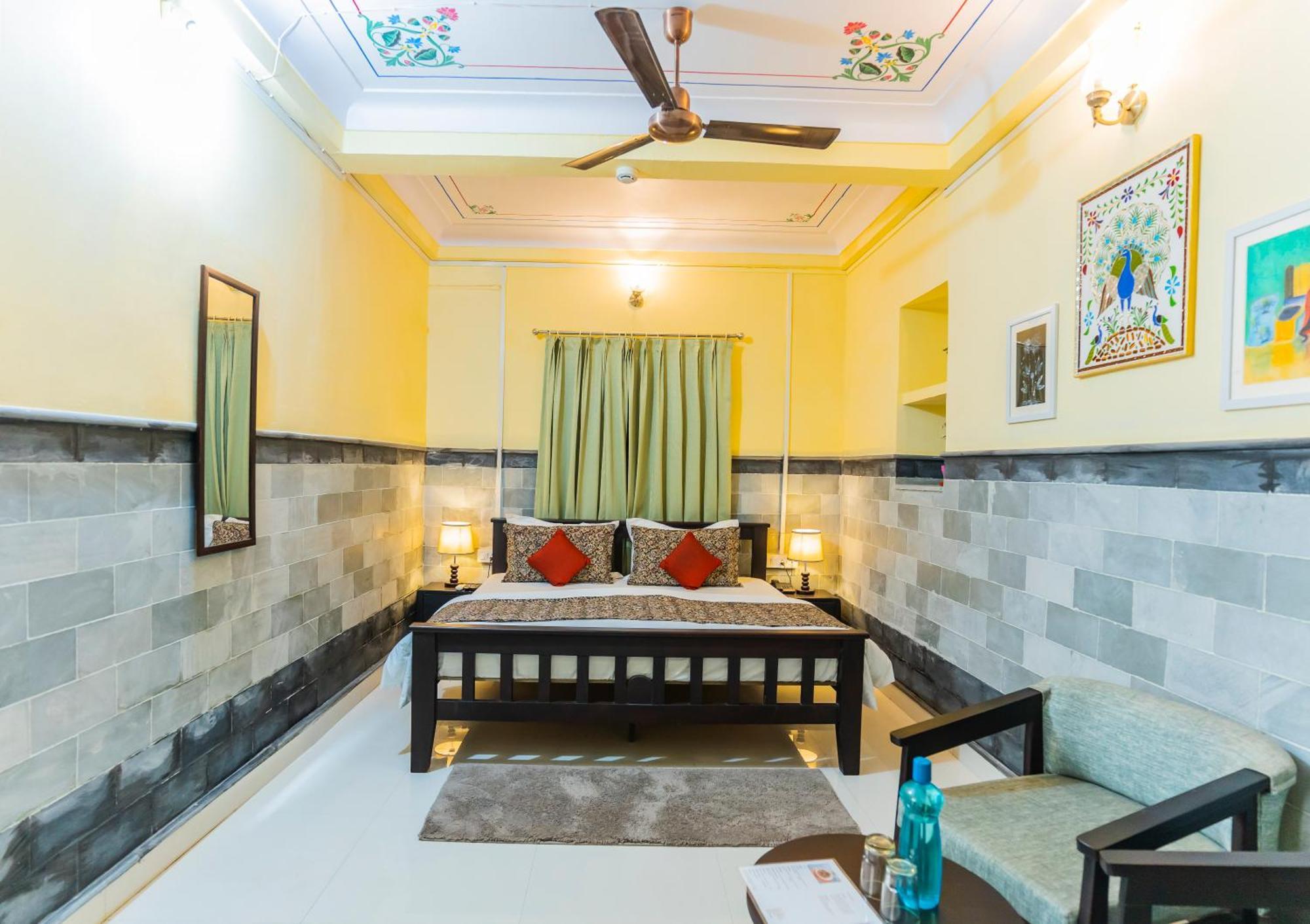 Kalyan Villa Homestay อุเดเปอร์ ภายนอก รูปภาพ