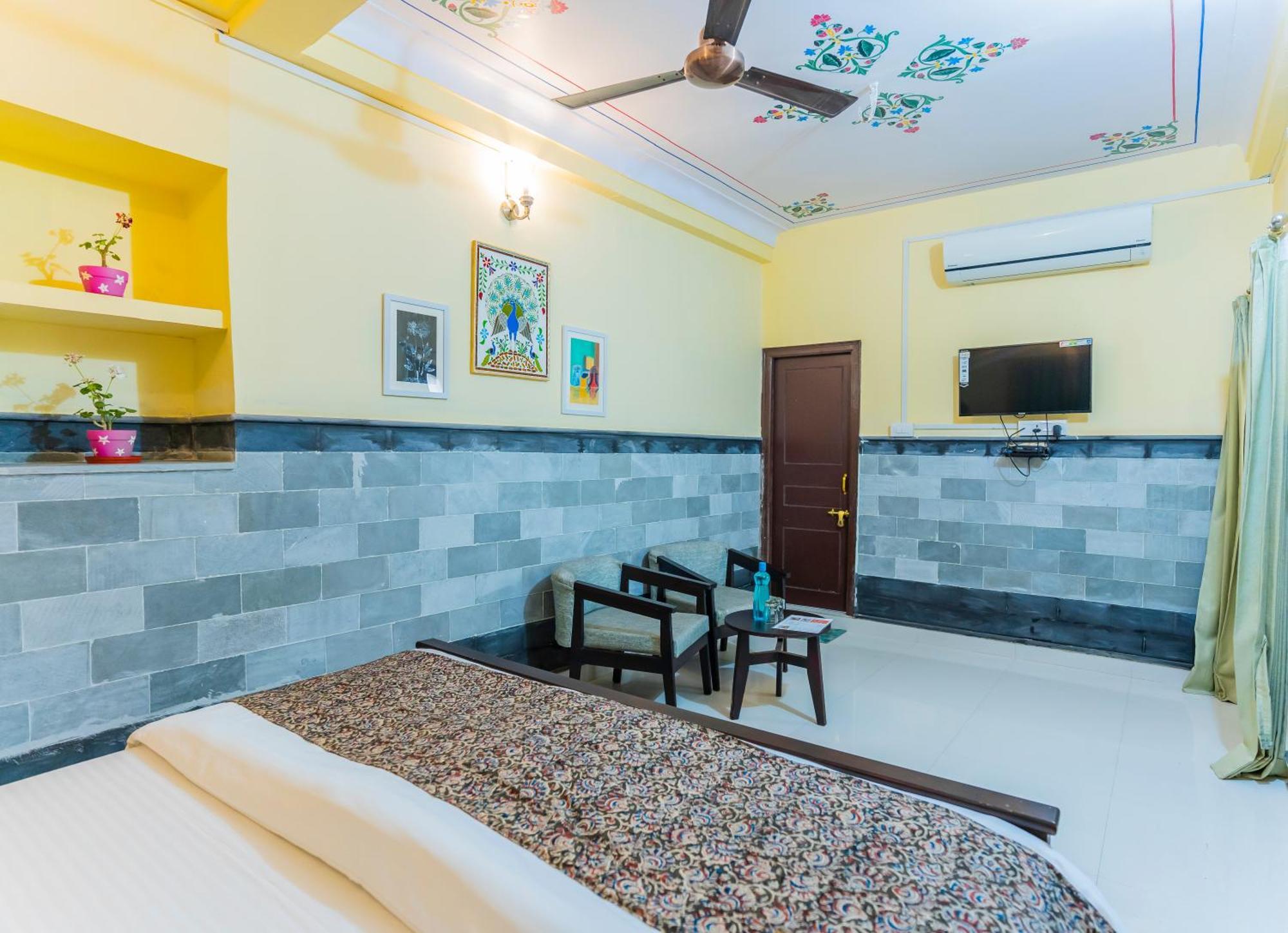 Kalyan Villa Homestay อุเดเปอร์ ภายนอก รูปภาพ